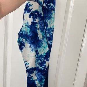 CLOSET CLEAN-OUT! Reebok workout pants!